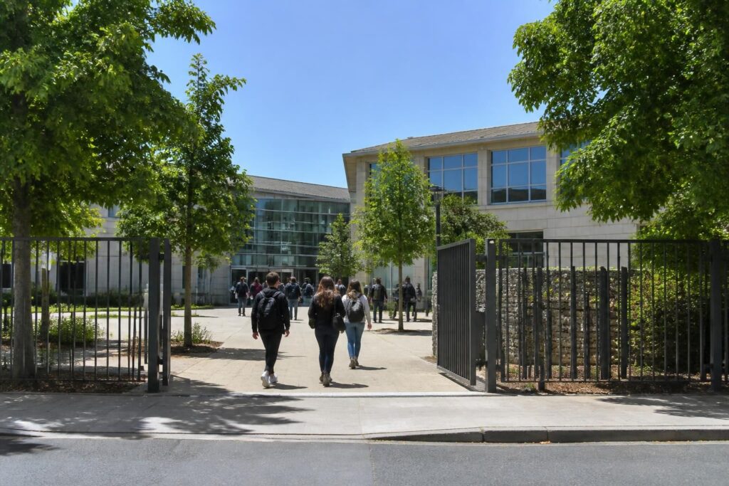 accédez facilement au collège pierre labitrie à tournefeuille grâce à ent labitrie, la plateforme numérique dédiée aux élèves, parents et enseignants.